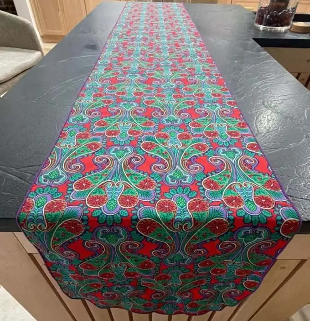 Vintage Bohemian Paisley Print Decorative Table Runner